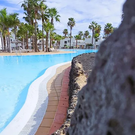 Blue Oasis Apartment *